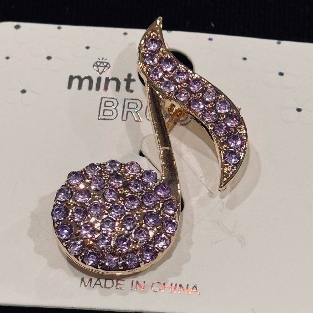 NWT Crystal Eighth Note Musical Brooch Pin Purple